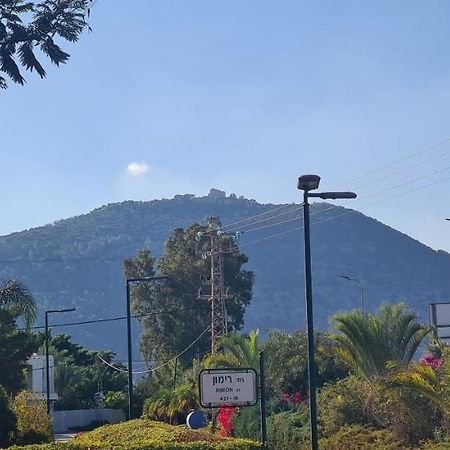 Kfar Tavorבין הר למעייןアパートメント エクステリア 写真